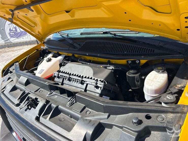 2019-gmc-3500-image-8