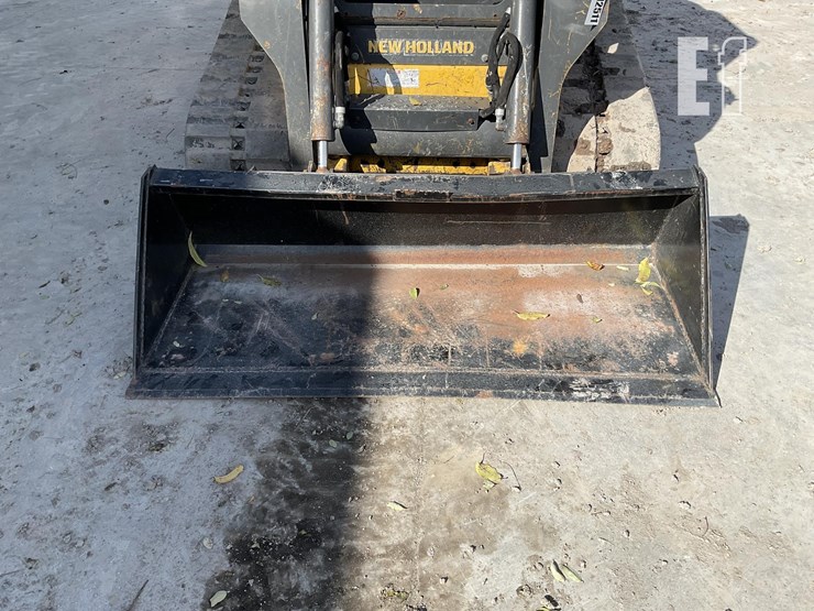 2018-new-holland-c232-image-9