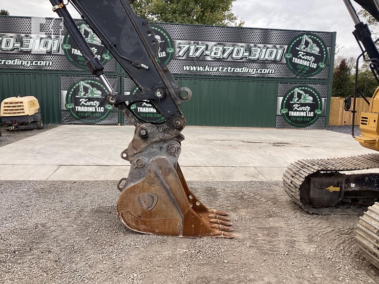 2019-deere-245g-lc-image-9