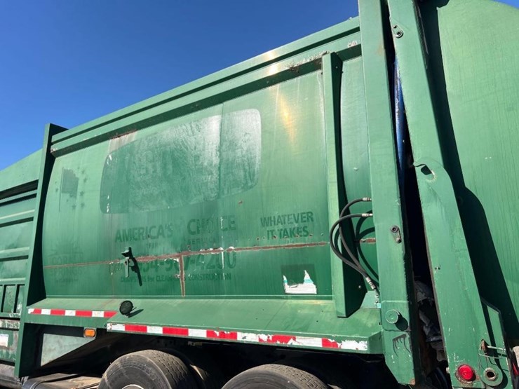 2014-mack-leu613-image-21