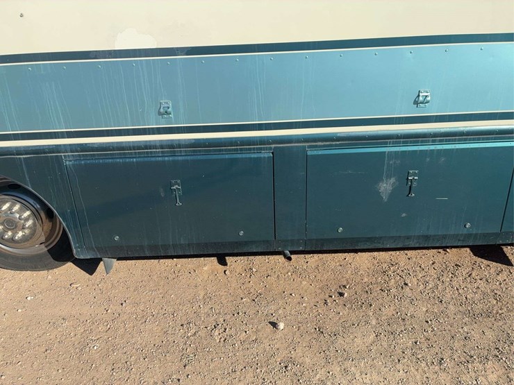 1997-chevrolet-p30-image-6