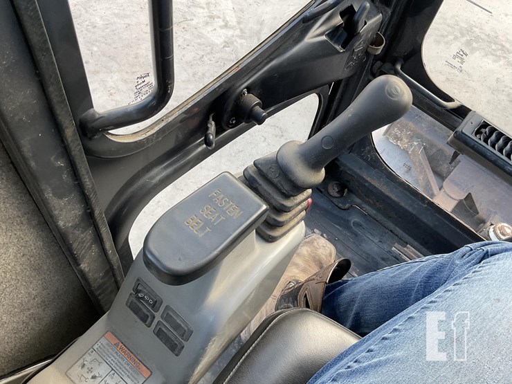 2008-bobcat-331-image-18