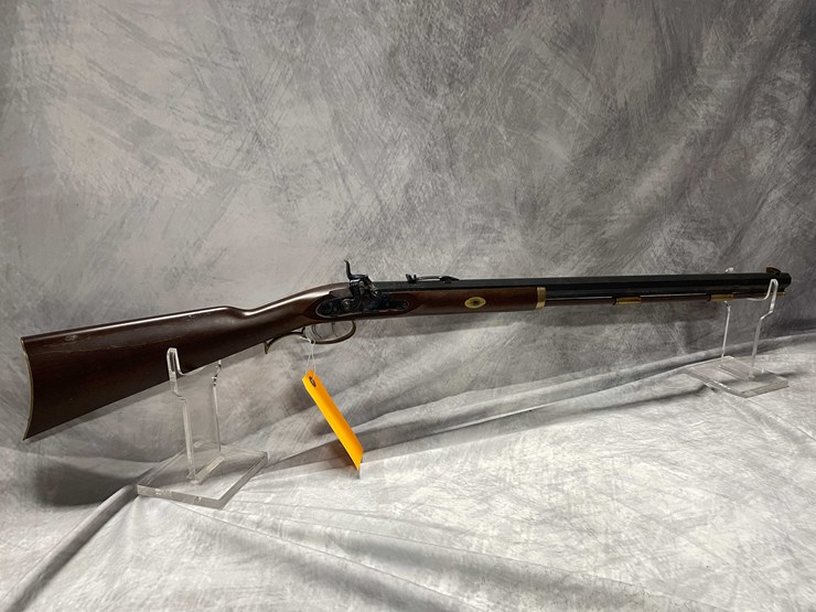 #8070-•-traditions-,-.50-cal.-muzzleloader,-sn:-202082,-(neenah,-wi)-image-3