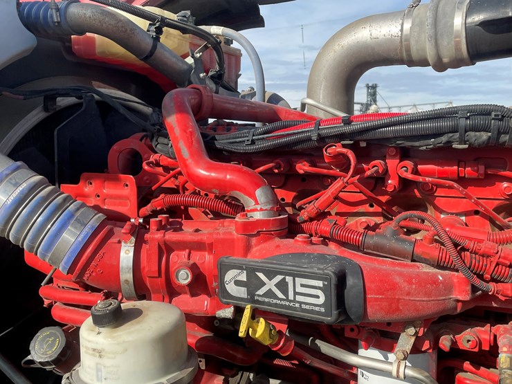 #3824-•-2019-peterbilt-heavy-rotator-(has-mn-title-in-delay,-may-take-6-8-weeks)-image-46