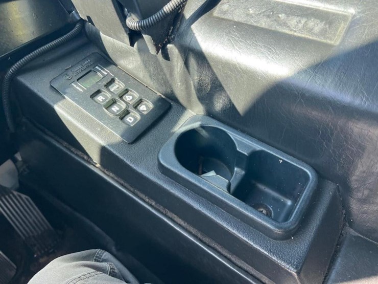 2015-mack-leu633-image-34