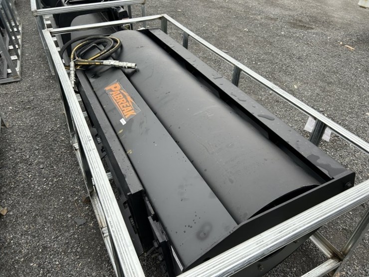 2025-pabreak-vr720-74"-vibratory-roller-image-1