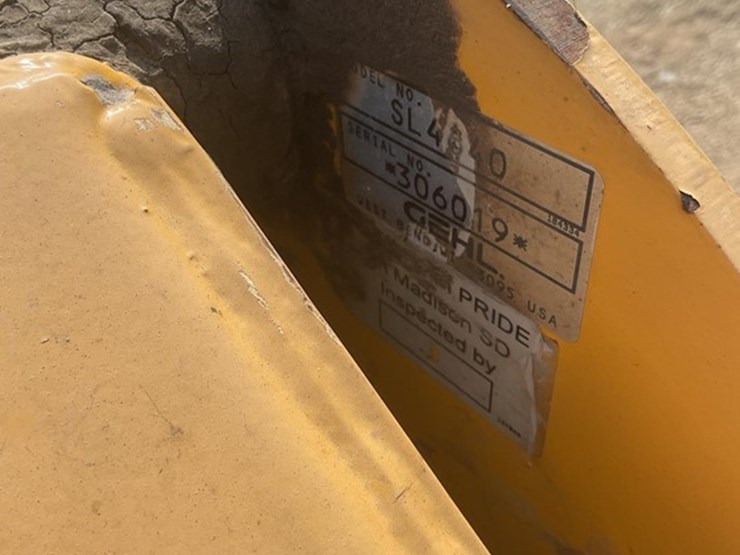 2005-gehl-4640-image-22