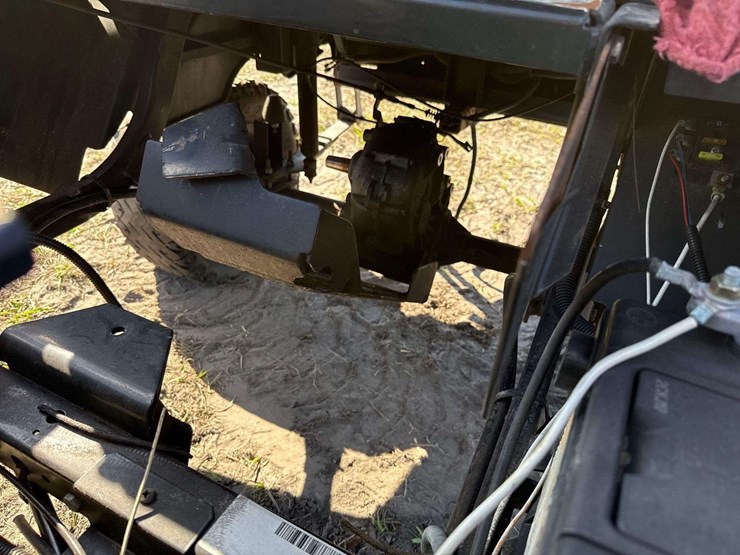 2004-e-z-go-terrain-1000-g-electric-utility-cart-image-6