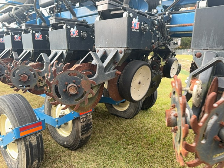 kinze-3660-image-46