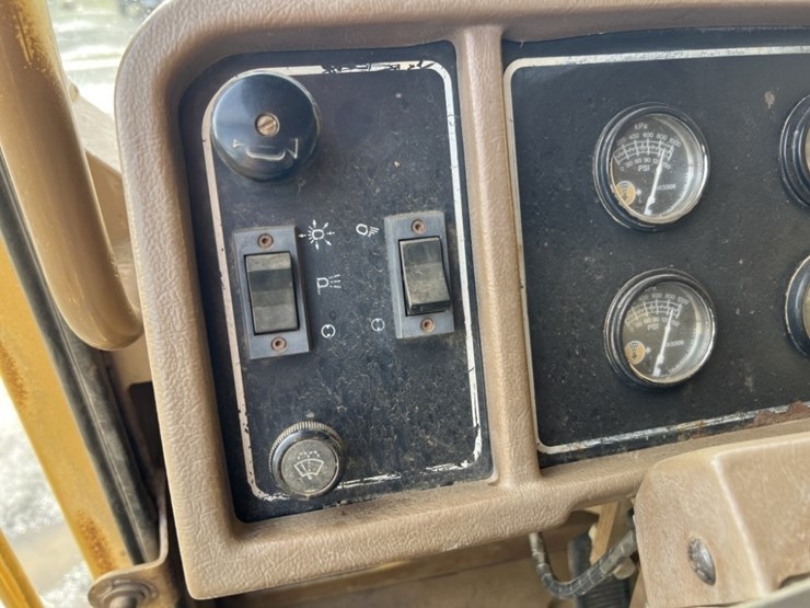 1995-caterpillar-d25d-image-25