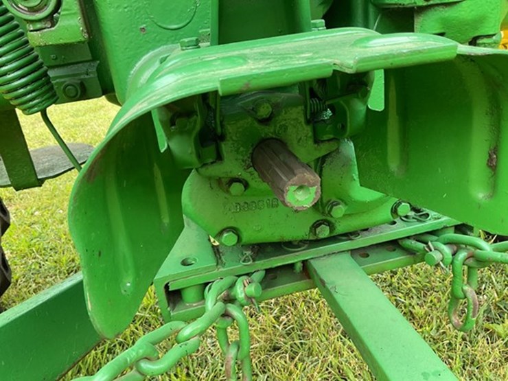 1957-john-deere-520-image-8