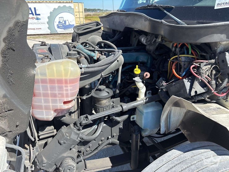 2006-international-durastar-4300-image-12