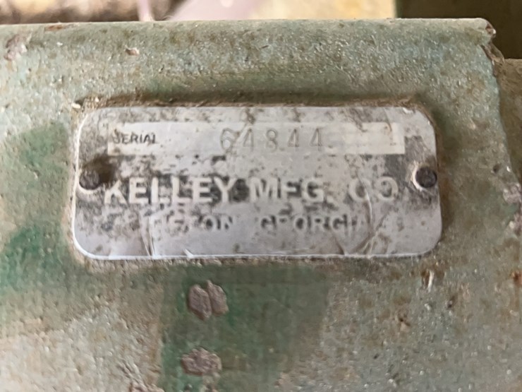 kmc-4-row-peanut-digger-image-3