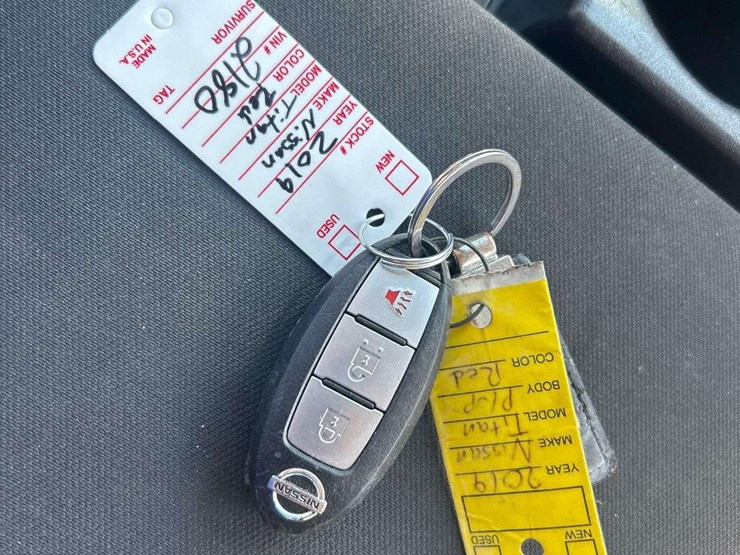 2019-nissan-titan-image-24