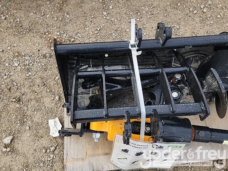 2025-caterpillar-301.8-image-5