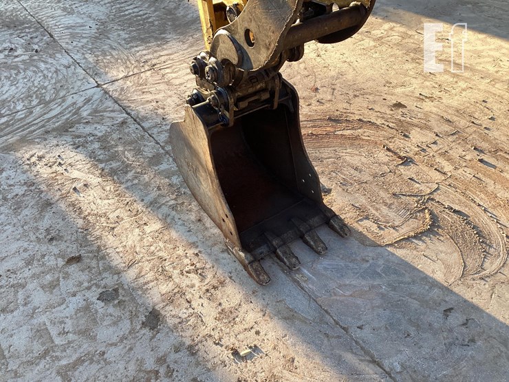 2016-caterpillar-304e2-cr-image-9