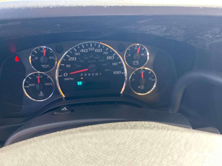 2019-gmc-3500-image-12