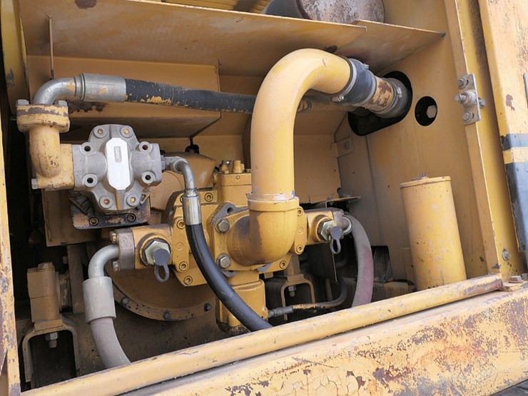 caterpillar-215c-image-22