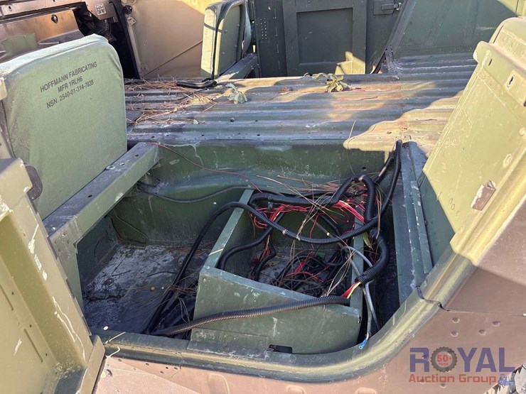 1992-am-general-m998-image-14