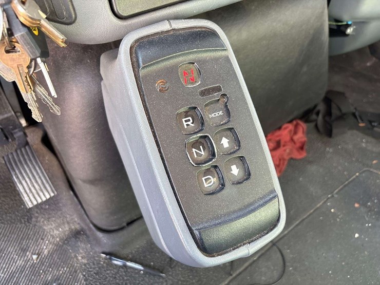 2006-international-durastar-4300-image-38