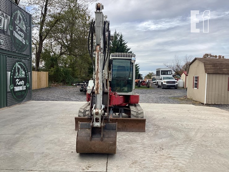 2013-takeuchi-tb180fr-image-7