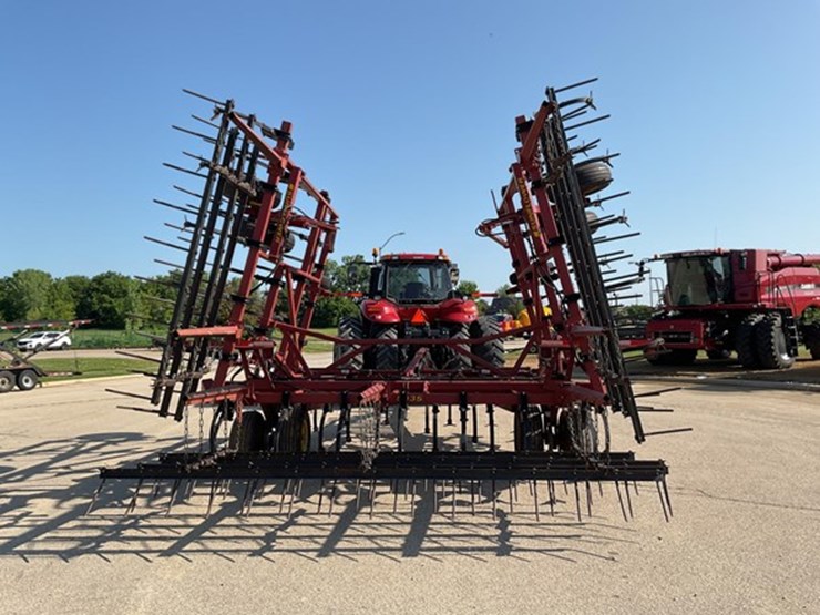 2005-sunflower-5035-32-image-4