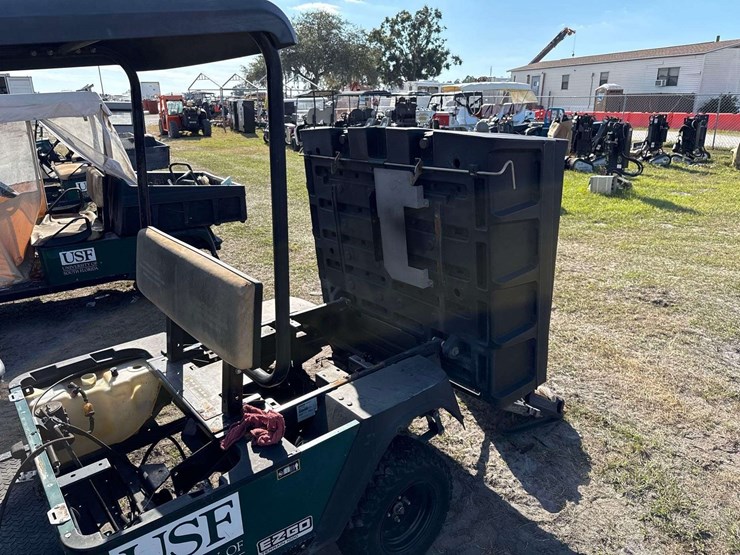 2004-e-z-go-terrain-1000-g-electric-utility-cart-image-10