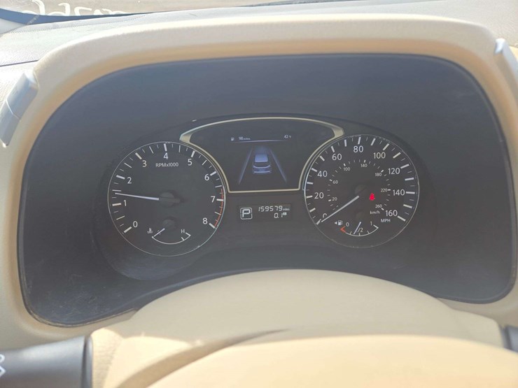 2014-nissan-pathfinder-sl-image-19