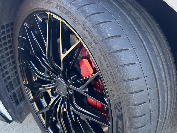 2021-chevrolet-corvette-image-19