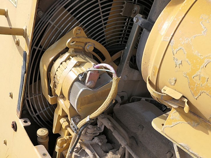 caterpillar-d5m-image-32