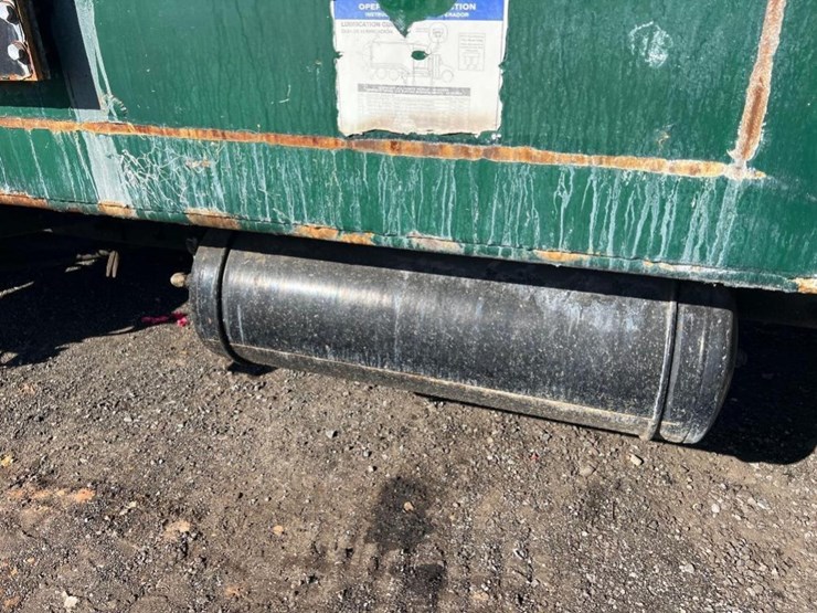 2014-mack-leu613-image-28