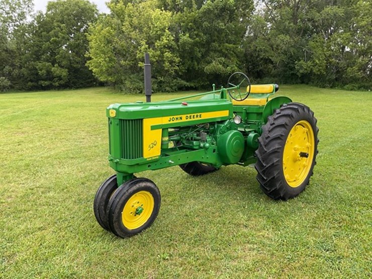 1957-john-deere-520-image-1