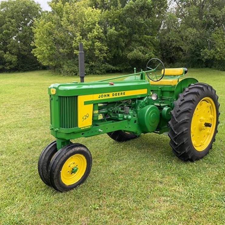 1957 JOHN DEERE 520