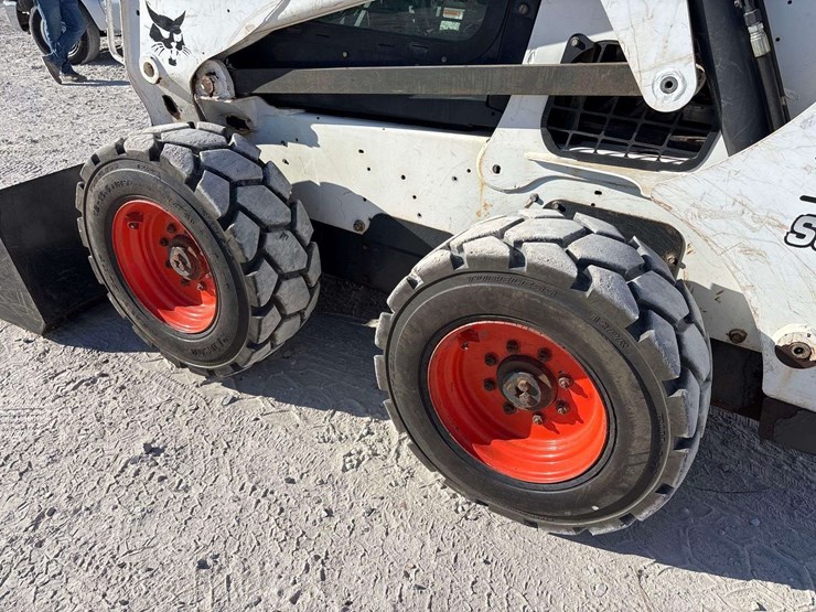 2017-bobcat-s650-image-26