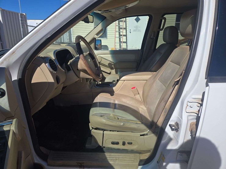 2007-ford-explorer-sport-trac-image-15