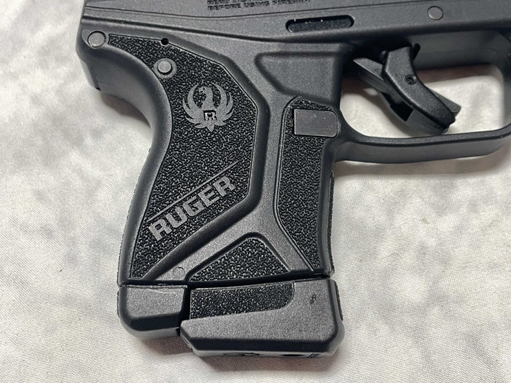 #5186-•-ruger-lcp-ll,-22-lr-semi-auto-pistol,-sn:-381042143,-(neenah,-wi)-image-8