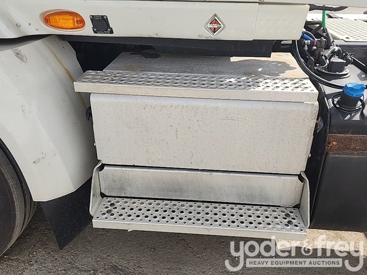 2021-international-rh613-image-26