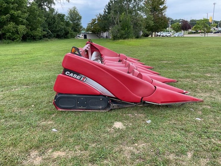 2009-case-ih-3208-image-4