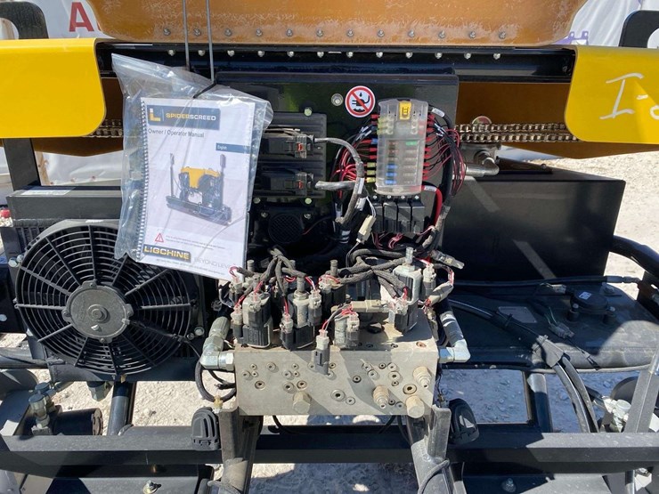 2022-ligchine-spiderscreed-concrete-screed-image-17