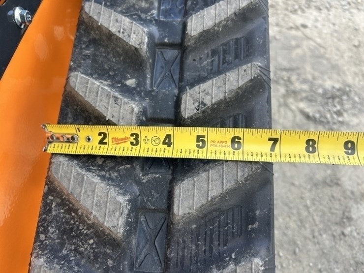 2025-arteer-qb-480-mini-compact-track-loader-image-10