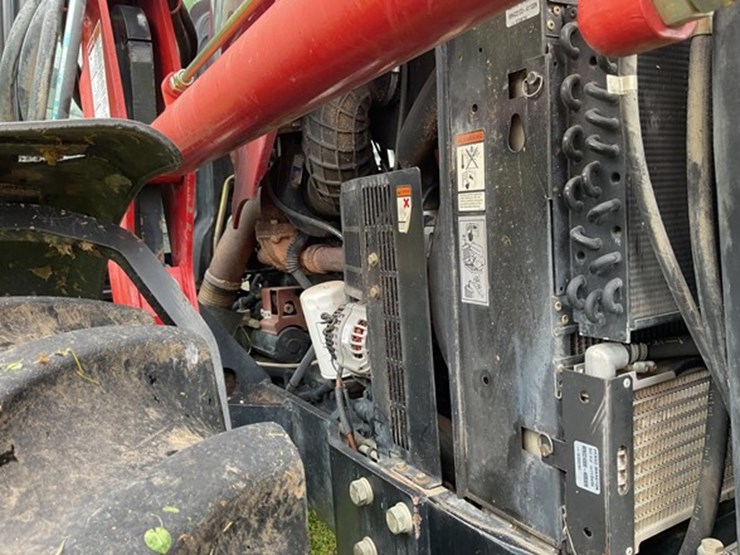 2006-case-ih-mxu135-image-30