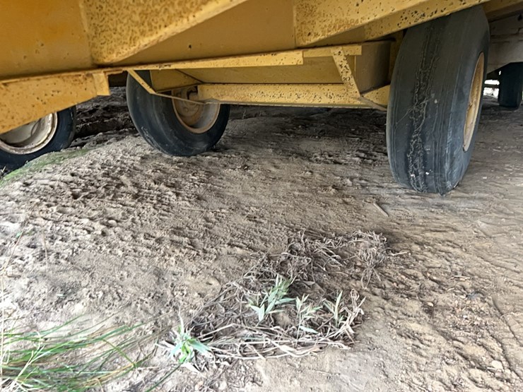 peanut-trailer,-single-axle-image-2