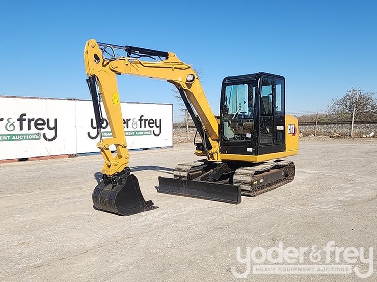 2018-caterpillar-305.5-image-1