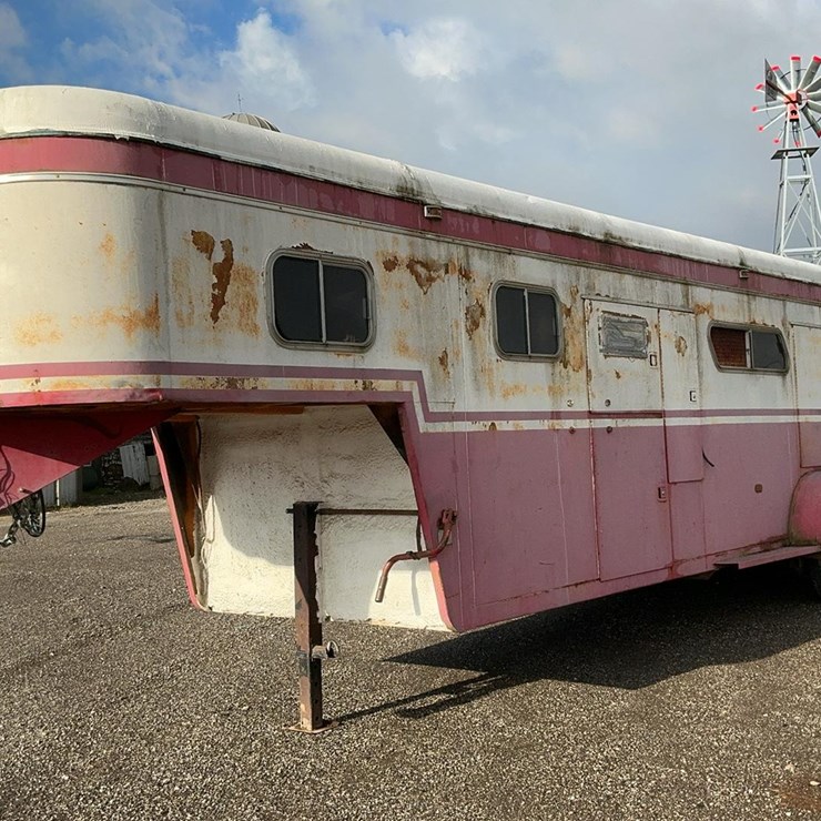 #2150 • Turnbow Gooseneck 4 Horse Trailer