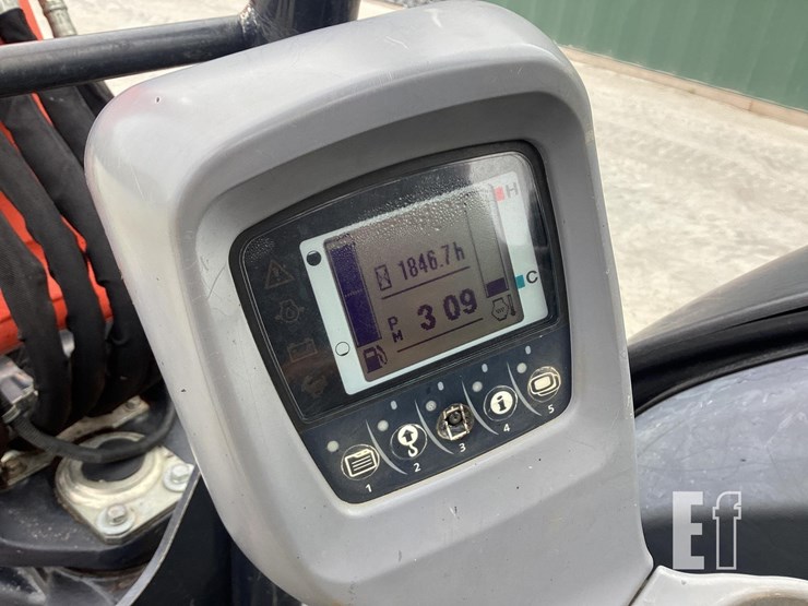 2018-kubota-kx057-4-image-19