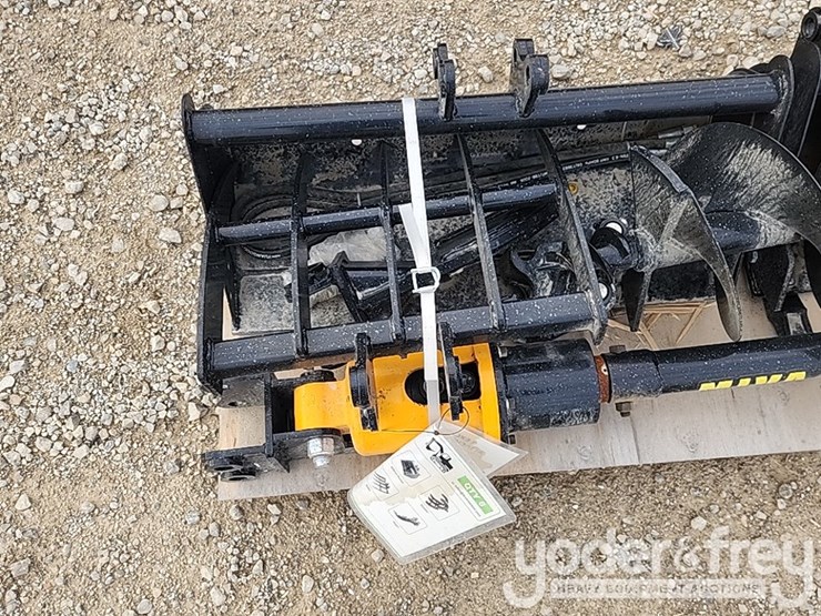 2025-caterpillar-301.8-image-5