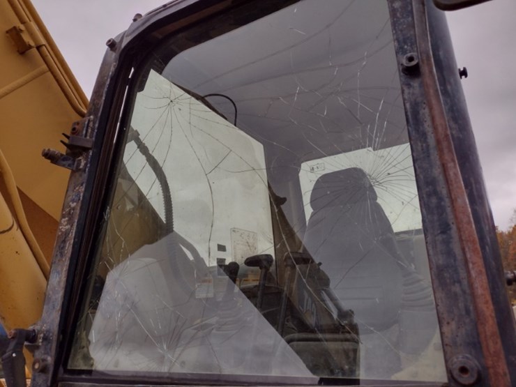 caterpillar-315cl-image-15