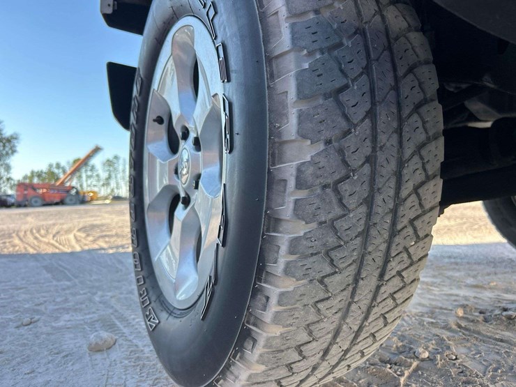 2013-jeep-wrangler-image-25