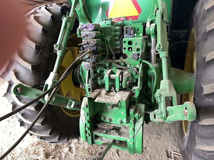 john-deere-7210-image-9