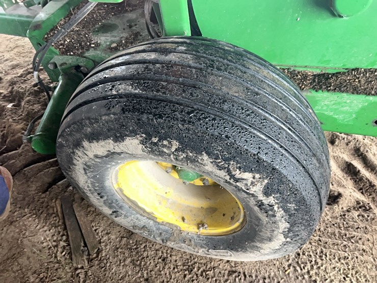 john-deere-3975-image-3